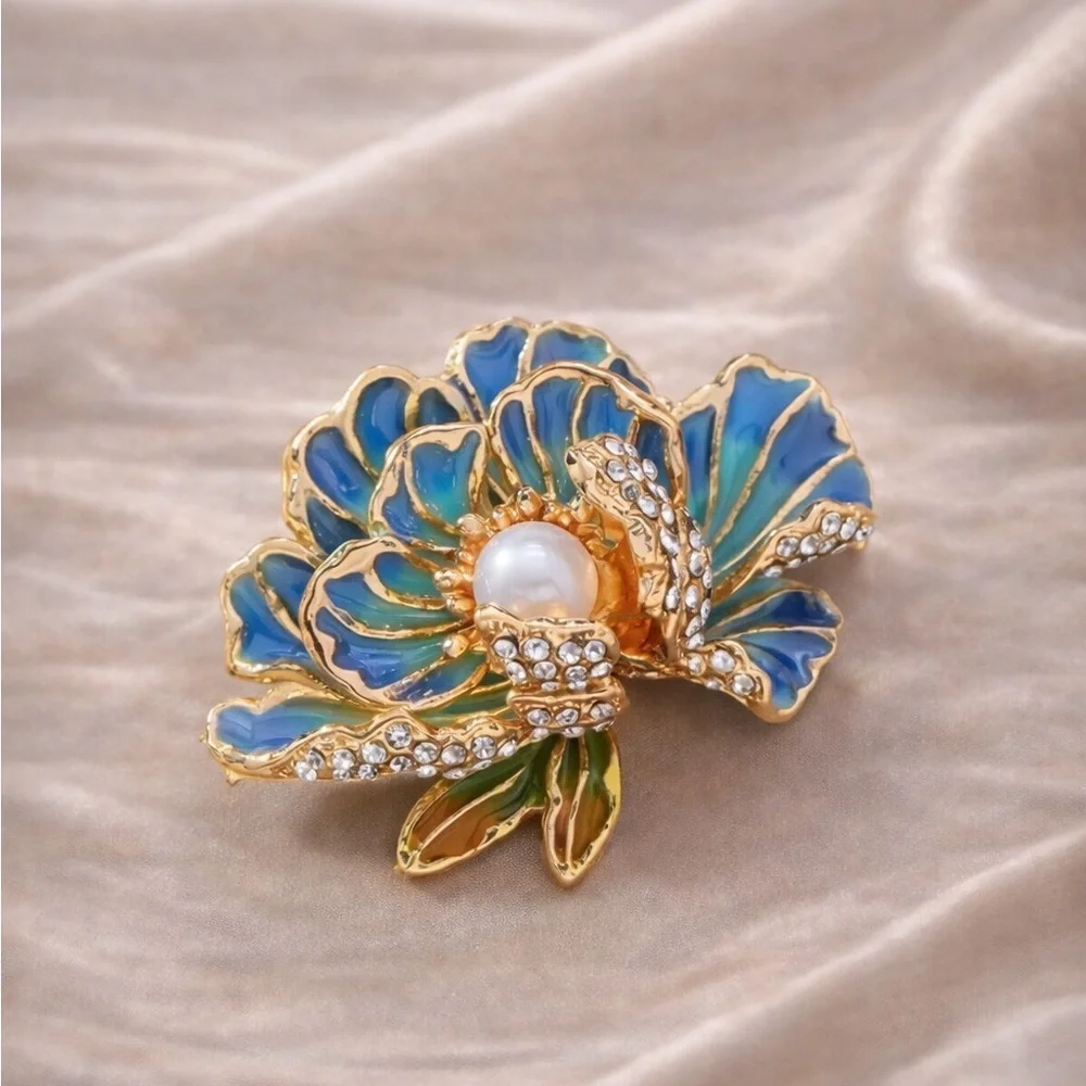 Blue Lotus Floral Pearl Brooch